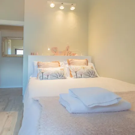 Villa La Romantica By Rentbeat *